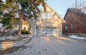 خانه  – Etobicoke, تورنتو, انتاریو,  کانادا. C$2,230,000