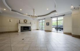 5غرفة آپارتمان  Etobicoke, کانادا. C$836,000
