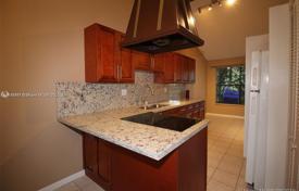 خانه  – Pembroke Pines, Broward, فلوریدا,  ایالات متحده آمریکا. $395,000
