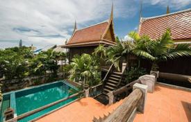 5غرفة خانه  416 متر مربع Chonburi, تایلند. $423,000