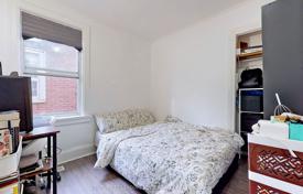 6غرفة  دو خانه بهم متصل Old Toronto, کانادا. C$1,160,000