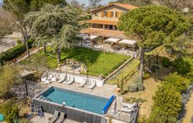 13غرفة کاخ  435 متر مربع Umbertide, ایتالیا. 895,000 €