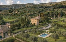 15غرفة کاخ  483 متر مربع Cortona, ایتالیا. 1,150,000 €