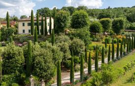 4غرفة ویلا  397 متر مربع Arezzo, ایتالیا. 1,940,000 €