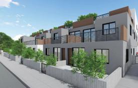 New residential complex with apartments Deryneia, قبرس. 115,000 € از