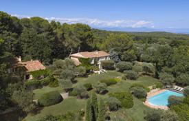 11غرفة ویلا  موگینز(فرانسه), فرانسه. 9,500,000 €