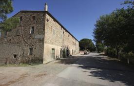 70غرفة دو خانه بهم چسبیده Grosseto (city), ایتالیا. Price on request