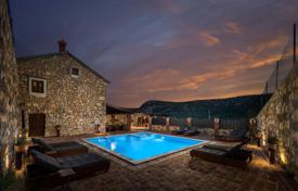 8غرفة خانه  230 متر مربع Primorje-Gorski Kotar County, کرواسی. 750,000 €