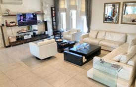 5غرفة دو خانه بهم چسبیده 750 متر مربع Latsia, قبرس. 1,300,000 €