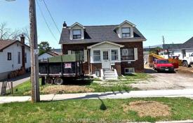 8غرفة خانه  Etobicoke, کانادا. C$1,717,000