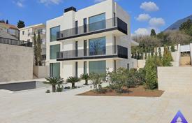 4غرفة ویلا  580 متر مربع Krstac, مونته نگرو. 2,900,000 €