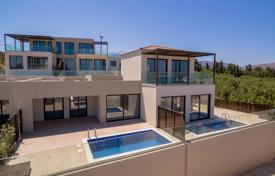 دو خانه بهم چسبیده – Kalyves, کرت, یونان. 310,000 €