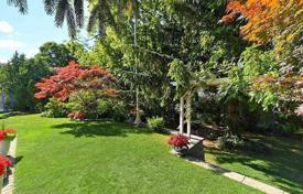 10غرفة خانه  Etobicoke, کانادا. C$2,500,000