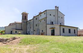 قلعه  – Passignano Sul Trasimeno, Umbria, ایتالیا. 1,600,000 €