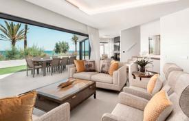 3غرفة  دو خانه بهم متصل 364 متر مربع Estepona, اسپانیا. 3,450,000 €