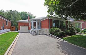 خانه  – نورث یورک, تورنتو, انتاریو,  کانادا. C$1,515,000