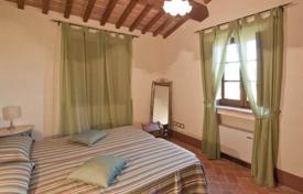 6غرفة ویلا  520 متر مربع Cortona, ایتالیا. 1,100,000 €