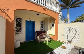 3غرفة دو خانه بهم چسبیده 150 متر مربع Los Cristianos, اسپانیا. 950,000 €