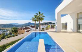 4غرفة ویلا  289 متر مربع Benahavis, اسپانیا. 2,200,000 €