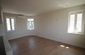 4غرفة خانه  195 متر مربع Kastela, کرواسی. 595,000 €