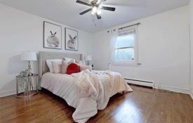 5غرفة خانه  Etobicoke, کانادا. C$1,866,000