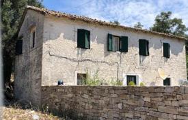 دو خانه بهم چسبیده Administration of the Peloponnese, Western Greece and the Ionian Islands, یونان. 250,000 €