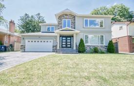 خانه  – Etobicoke, تورنتو, انتاریو,  کانادا. C$2,202,000