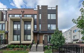  دو خانه بهم متصل – نورث یورک, تورنتو, انتاریو,  کانادا. C$1,119,000