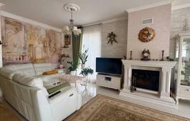 4غرفة آپارتمان  180 متر مربع Lepetane, مونته نگرو. 499,000 €