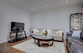 9غرفة خانه  اسکاربرو، تورنتو, کانادا. C$1,422,000
