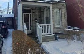خانه  – Markham Street, Old Toronto, تورنتو,  انتاریو,   کانادا. C$2,130,000
