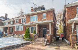 3غرفة خانه  Old Toronto, کانادا. C$1,946,000