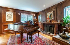 خانه  – نورث یورک, تورنتو, انتاریو,  کانادا. C$2,454,000