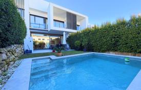 6غرفة  دو خانه بهم متصل 375 متر مربع San Roque, اسپانیا. 735,000 €