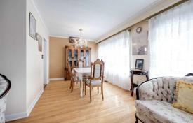 9غرفة خانه  Etobicoke, کانادا. C$1,314,000
