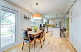 9غرفة خانه  Etobicoke, کانادا. C$2,059,000