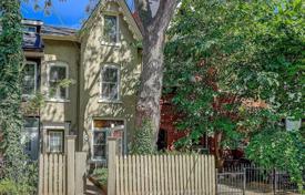  دو خانه بهم متصل – Old Toronto, تورنتو, انتاریو,  کانادا. C$1,332,000