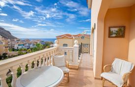3غرفة آپارتمان  250 متر مربع Los Cristianos, اسپانیا. 690,000 €