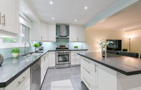 6غرفة خانه  اسکاربرو، تورنتو, کانادا. C$1,279,000
