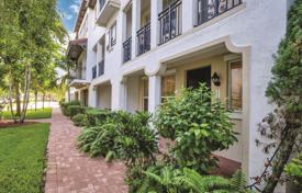 3غرفة  دو خانه بهم متصل 231 متر مربع Miramar (USA), ایالات متحده آمریکا. $595,000