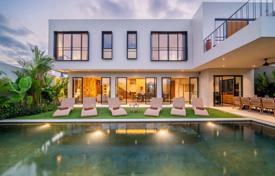 6غرفة ویلا  419 متر مربع Jalan Umalas, اندونزی. $825,000