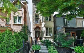 خانه  – Logan Avenue, تورنتو, انتاریو,  کانادا. C$1,714,000