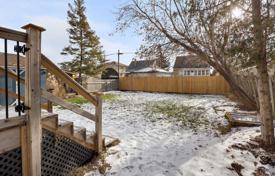 3غرفة خانه  Etobicoke, کانادا. C$1,156,000