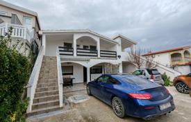 11غرفة خانه  200 متر مربع Vir, کرواسی. 350,000 €