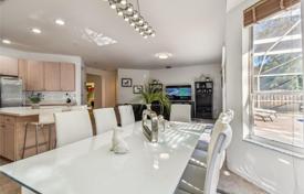 خانه  – Pembroke Pines, Broward, فلوریدا,  ایالات متحده آمریکا. $978,000