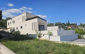 4غرفة آپارتمان  141 متر مربع Lovran, کرواسی. 790,000 €