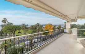 3غرفة آپارتمان  93 متر مربع کروآزت, فرانسه. 1,950,000 €
