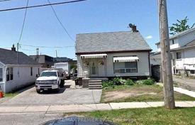 7غرفة خانه  Etobicoke, کانادا. C$1,717,000