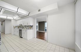 5غرفة آپارتمان  اسکاربرو، تورنتو, کانادا. C$905,000