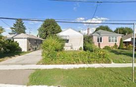 12غرفة خانه  Etobicoke, کانادا. C$1,385,000